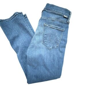 MOTHER The Mid Rise Dazzler Ankle  Light Wash Jeans -28